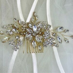 Crystal rhinestone hair comb